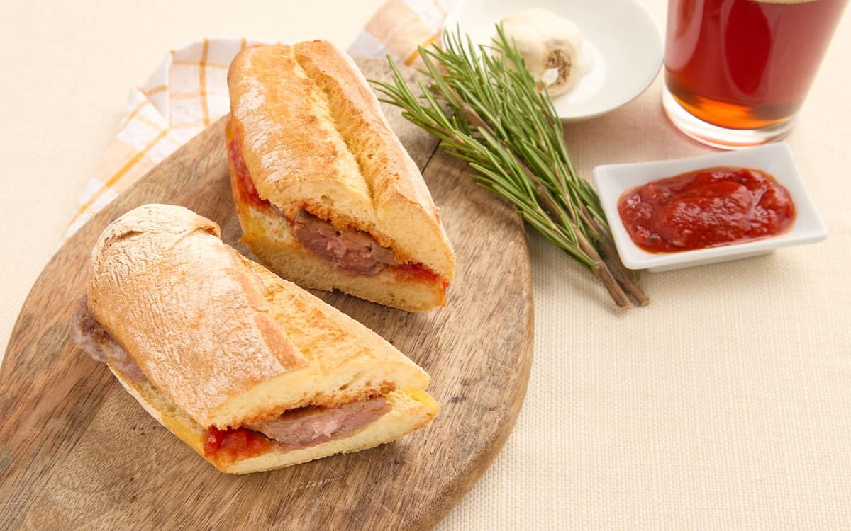 Salamella con sugo di peperoni grigliati Zuccato